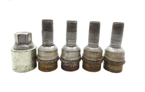Audi Q5 SQ5 8R Nuts/bolts 