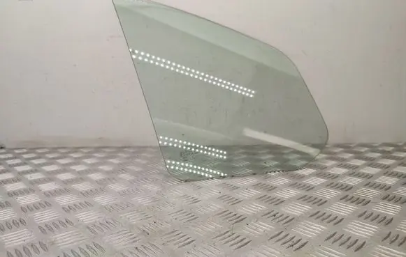 Ford Transit Custom Front door vent window glass four-door 43R001529