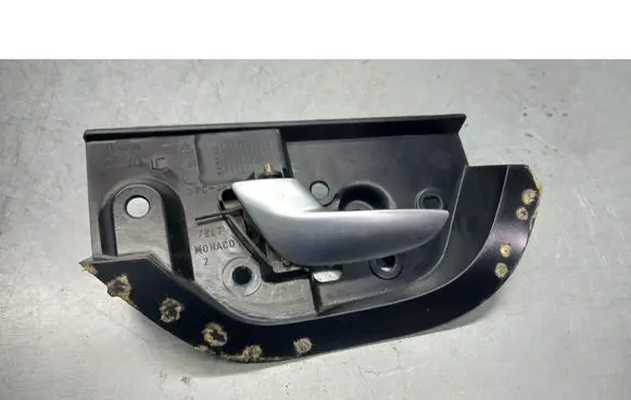 Volvo V70 Front door interior handle 8693724