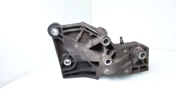 Opel Insignia A A/C compressor mount bracket 55562863