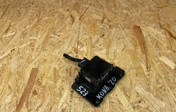 Hyundai Kona I Distronic sensor radar K499111100