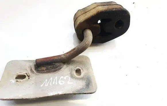 Dodge Caliber Muffler mount bracket/holder 1152203 0210143B