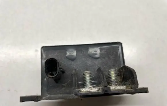 BMW 5 F10 F11 Ignition relay 9198302