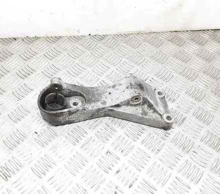 Skoda Octavia Mk2 (1Z) Engine mounting bracket 030145169N