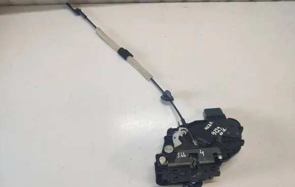 Volvo XC60 Rear door lock 30799326