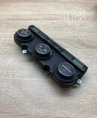 Volkswagen PASSAT B6 Climate control unit 746775 74677580