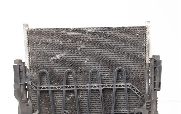 A/C cooling radiator (condenser)