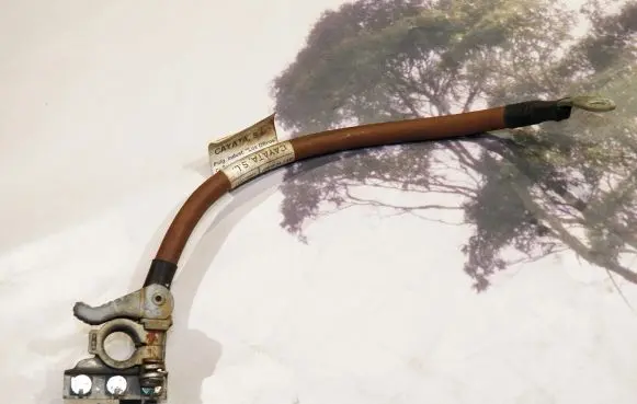Iveco Daily 6th gen Positive cable (battery) 5801892417