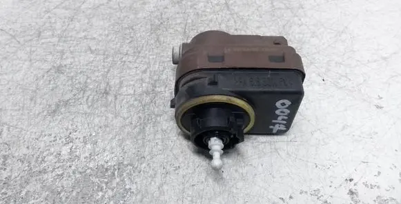 Peugeot 406 Headlight level adjustment motor 14090398