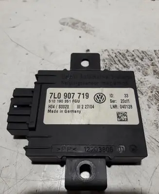 Volkswagen Touareg I Alarm control unit/module 7L0907719