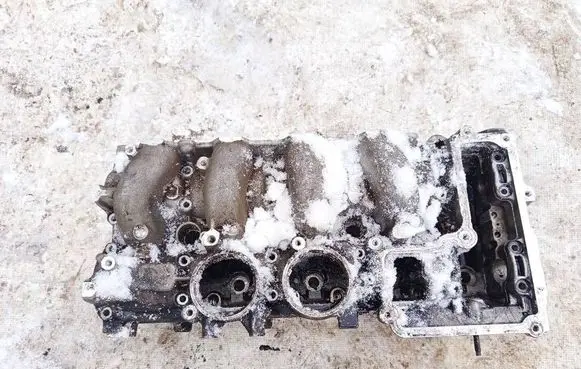 Land Rover Freelander 2 - LR2 Engine head 