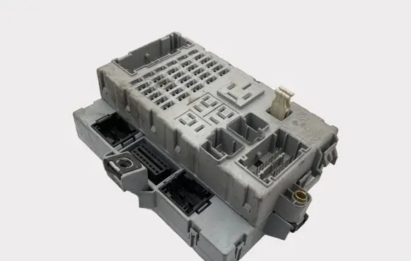 Lancia Musa Fuse module 51732919 51754987 51818463