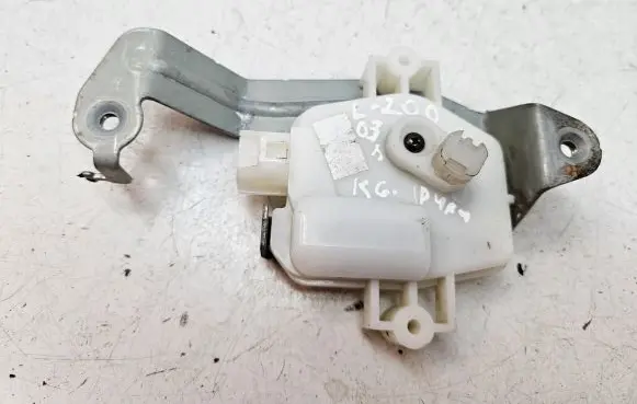 Mitsubishi L200 Central locking motor 