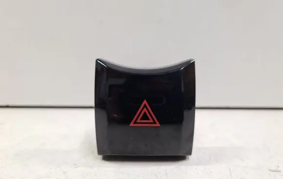 Peugeot iOn Hazard light switch
