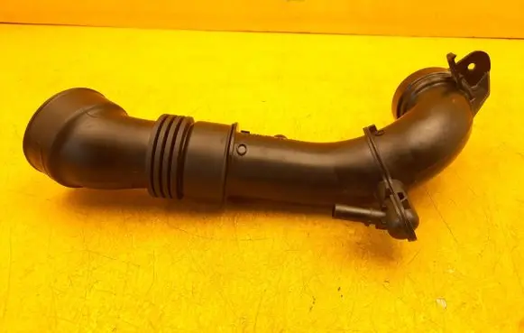 Peugeot 3008 III Air intake hose/pipe 9836495180
