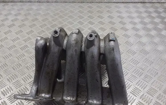 Mitsubishi Carisma Intake manifold