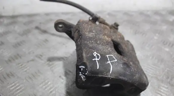 Opel Insignia A Front brake caliper