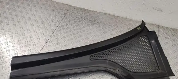 Volkswagen Golf VII Wiper trim 5G1819404A 5G1819404
