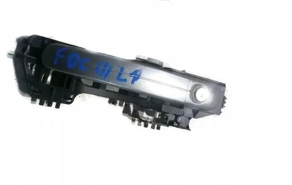 Ford Focus Loading door exterior handle/bracket 