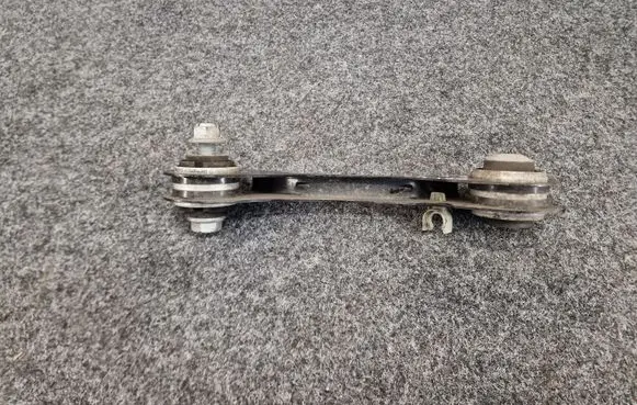 BMW X3 G01 Rear control arm 6871497 6871499