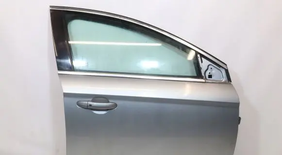 Ford Mondeo MK IV Front door 