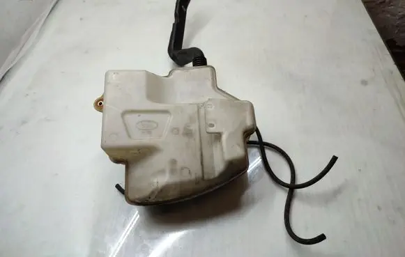 Land Rover Range Rover Sport L320 Windshield washer fluid reservoir/tank AH2217A645AD