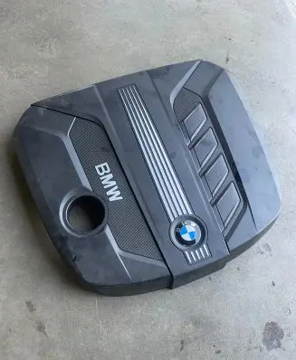 BMW 5 F10 F11 Engine cover (trim) 7802847