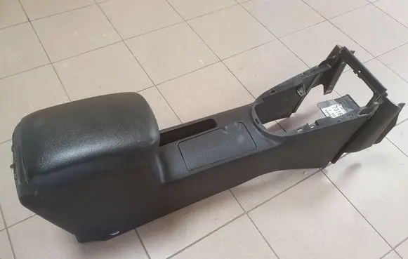 Nissan X-Trail T31 Center console