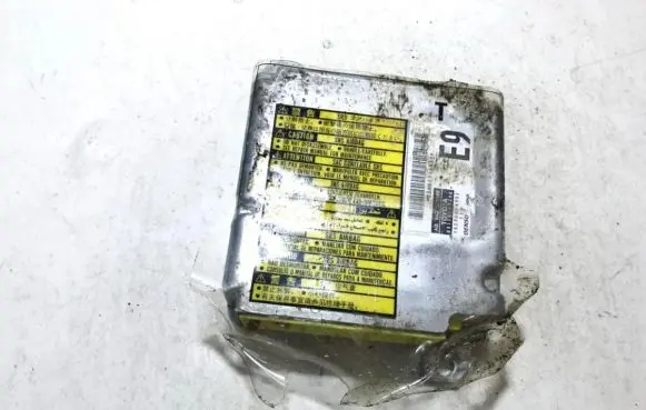 Toyota Prius (XW20) Airbag control unit/module 8917047390 89170-47390