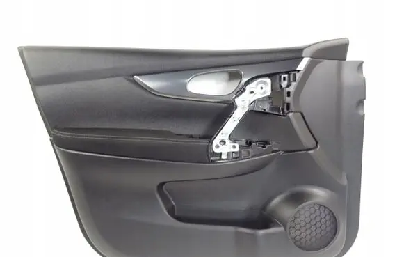 Nissan Qashqai Front door card panel trim 80923