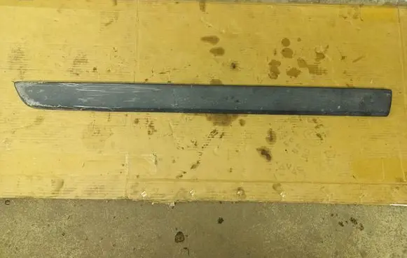 Renault Kangoo II Front door trim (molding) 8200439111