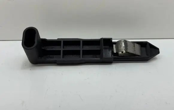 Volvo XC60 Headlight/headlamp mounting bracket 30763155 89075546