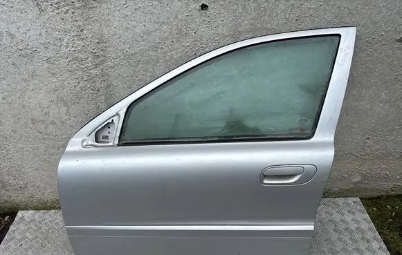 Volvo S60 Front door