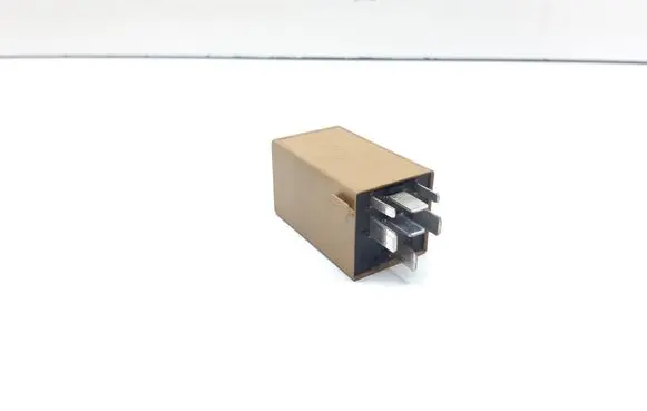 BMW X5 E53 Window wiper relay 8384505 61368384505