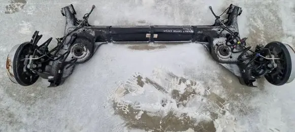 Renault Captur II Rear axle beam 555019165R
