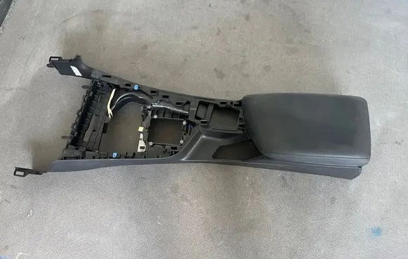 BMW 1 F20 F21 Center console 9207357 105026812 58450710