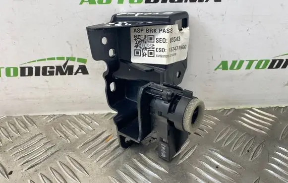 Land Rover Evoque II Interior temperature sensor 137471500 K8D2045K00B