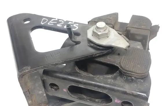 Toyota Auris E180 Gearbox mount 309e07 0816