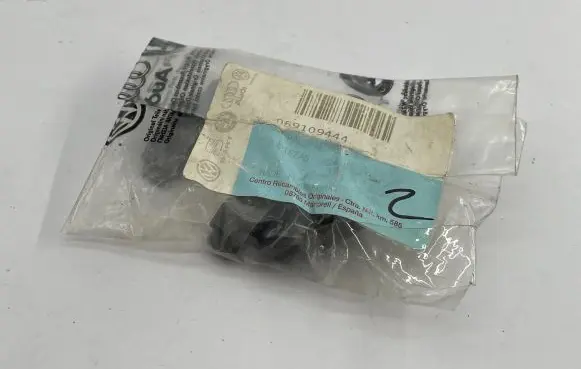 Audi A4 S4 B5 8D other engine part 059109444