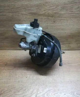 Volkswagen Golf VI Brake booster 1K2614105AT V004YZE3 2319104095