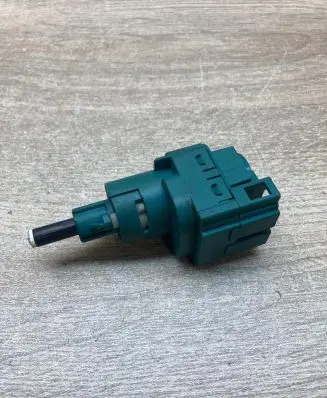 Volkswagen Transporter - Caravelle T4 Brake pedal sensor switch 1C0945511A