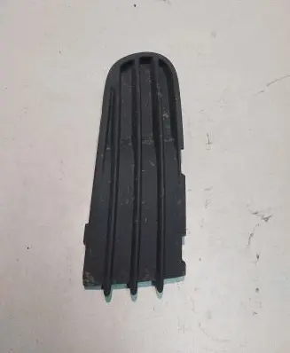Volvo V50 Front bumper lower grill 30657010