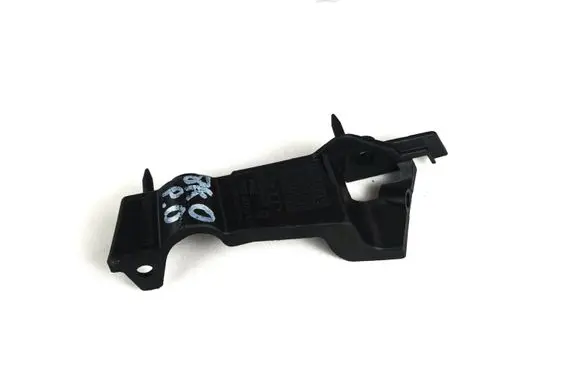 Audi A4 S4 B8 8K Front bumper mounting bracket 8k0807284