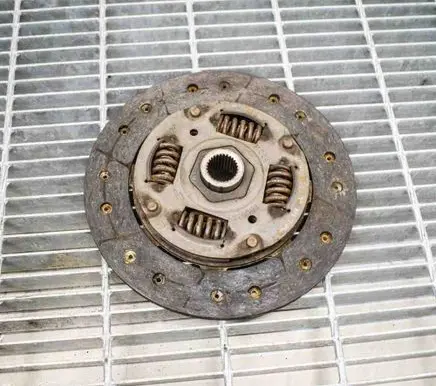 Seat Leon (1M) Clutch pressure plate 032141032B