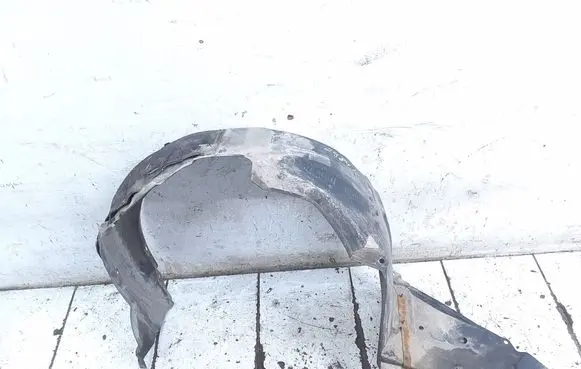 Toyota Avensis T270 Front wheel arch liner splash guards 5380605010