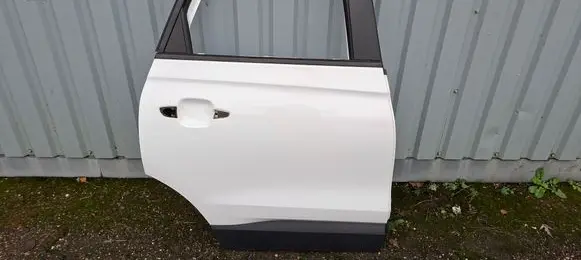 Opel Crossland X Rear door