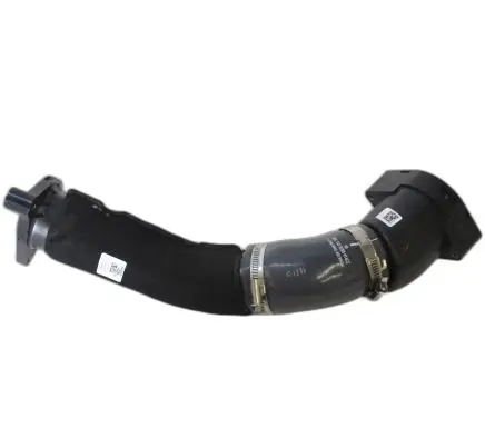 Volkswagen PASSAT B8 Coolant pipe/hose 
