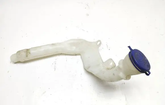 Peugeot 2008 I Window washer liquid tank fill tube 