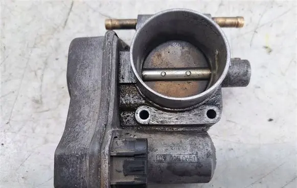 Opel Combo C Throttle body valve 25177983