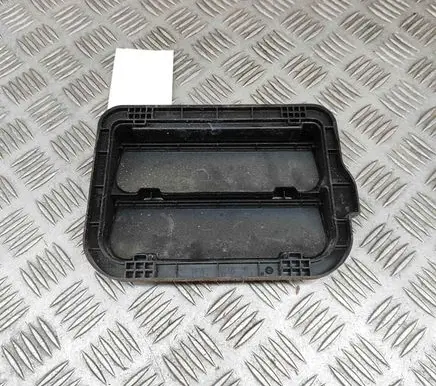 Honda CR-V Quarter panel pressure vent 75450TMET02
